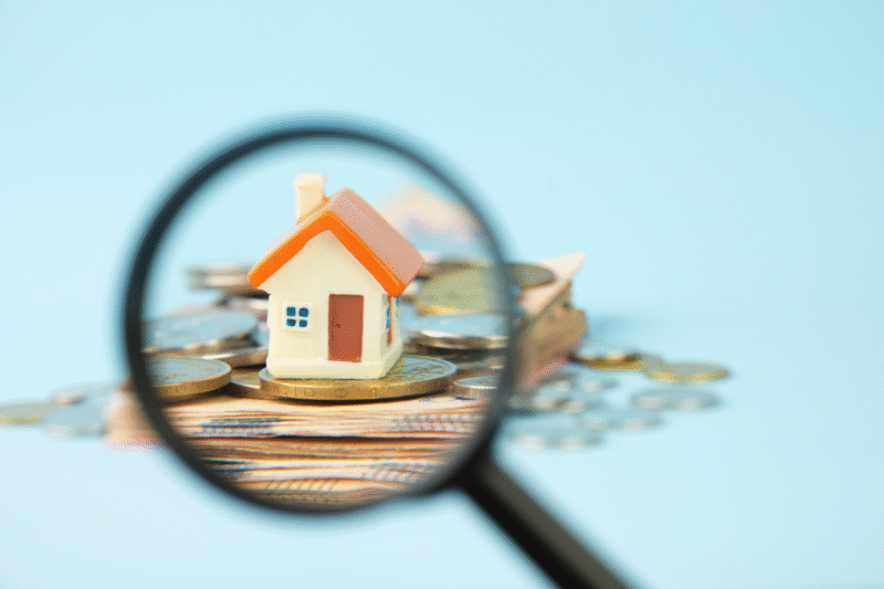 Avaliação de imóveis bate novo recorde: que impacto tem para quem quer comprar casa com recurso a crédito?